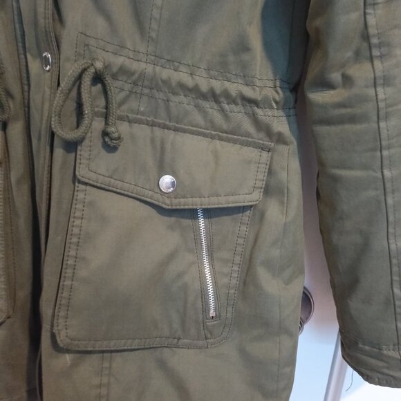 Hollister Women's Fleece Lined Coat Size Medium - Picture 3 of 9